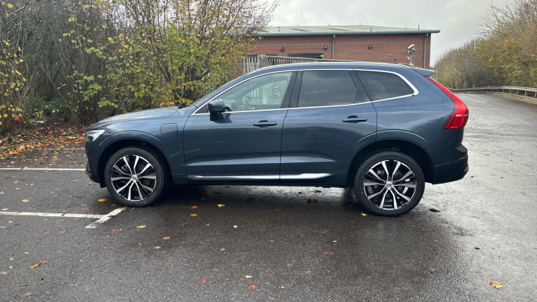 Volvo XC60 2.0 T8 [455] RC PHEV Ultimate Dark 5dr AWD Gtron Estate